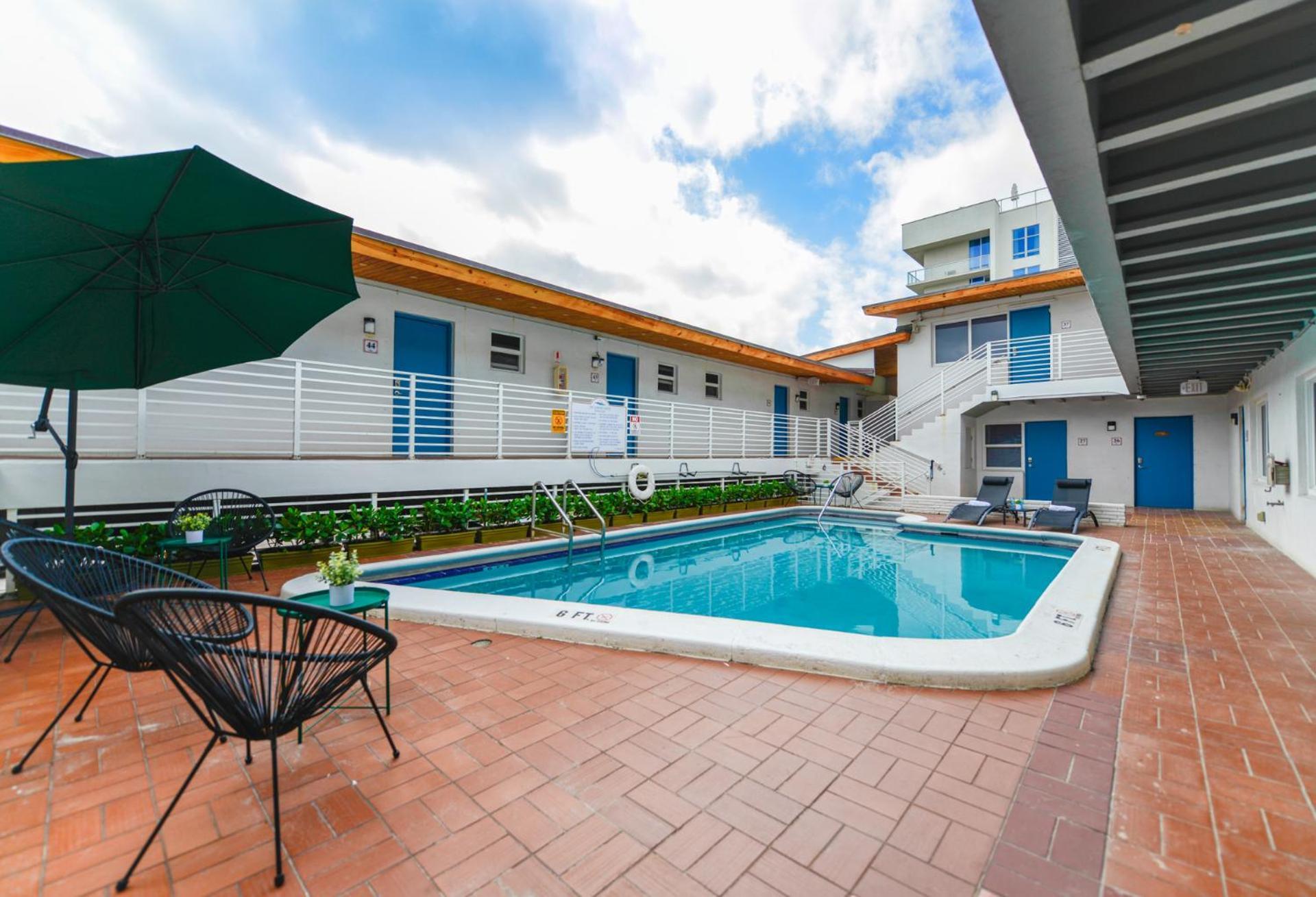 Outstanding Oceanfront Unit With Parking&Pool - M36 Appartement Hollywood Buitenkant foto